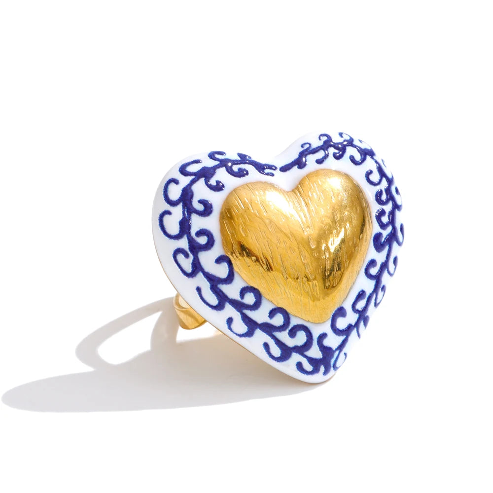 Heart ring in 18K gold-plated stainless steel.