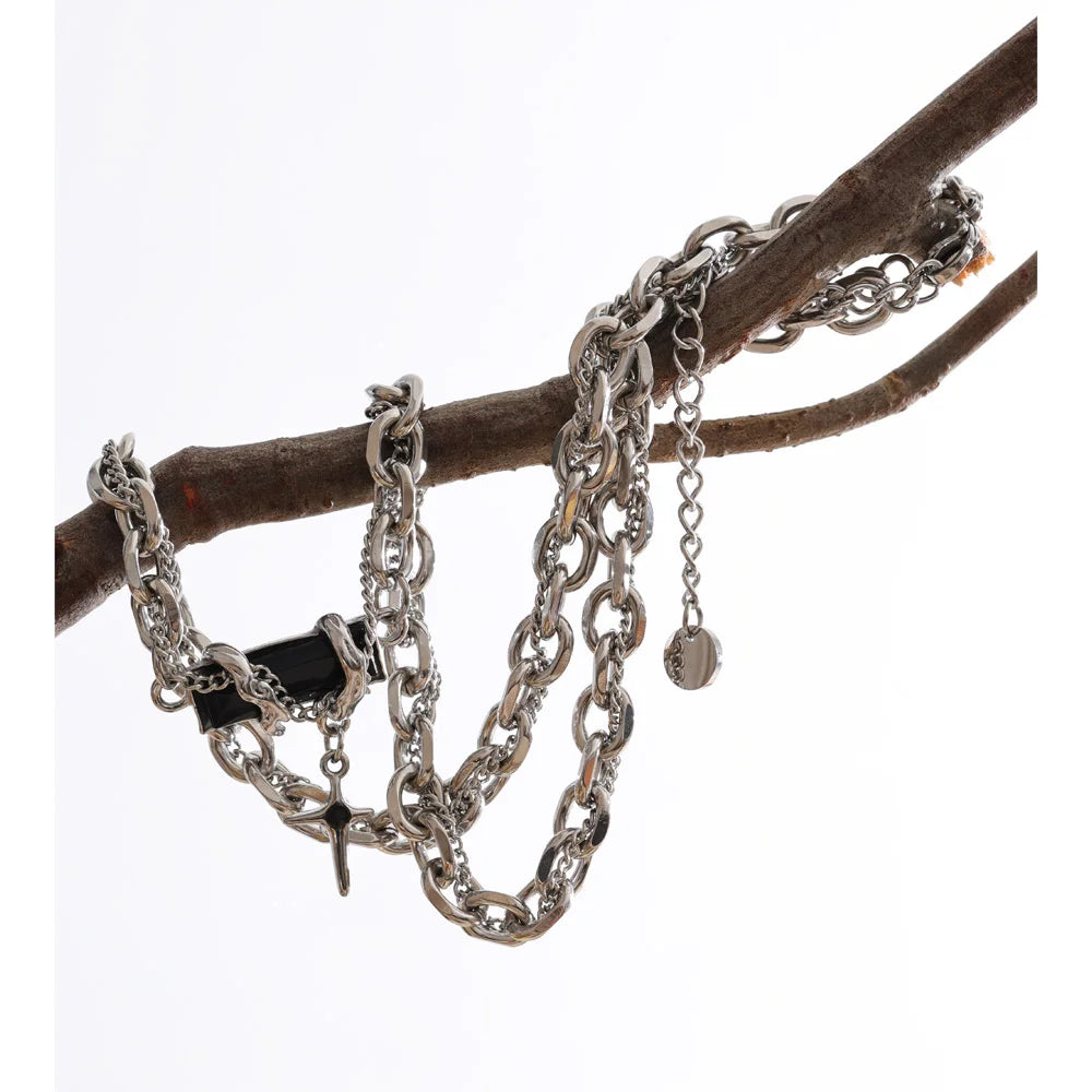 Crystal natural stone cross necklace in gold-plated stainless steel with natural stone and crystal.