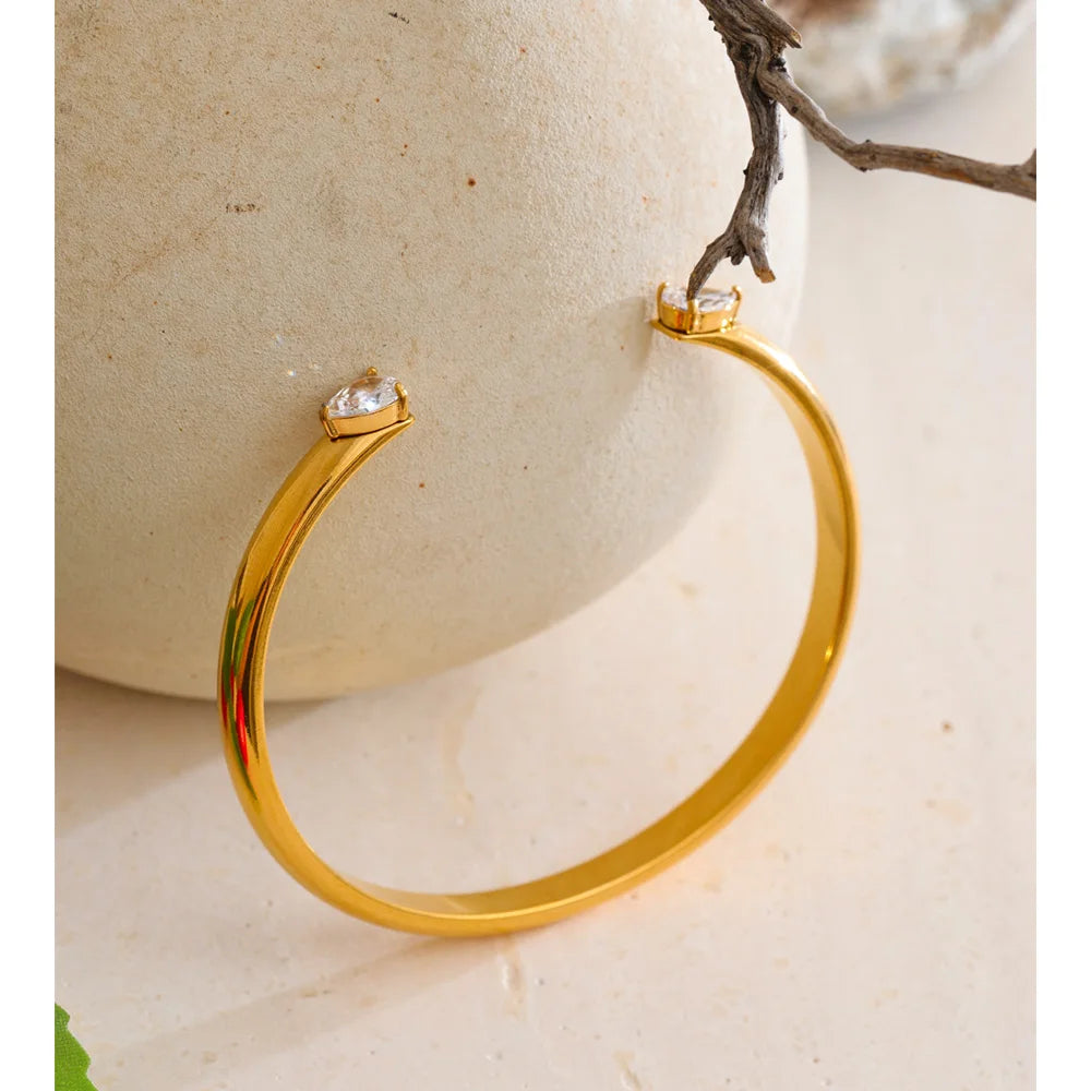 Cubic Zirconia Geometric Bracelet — Gold-Plated Stainless Steel with Cubic Zirconia · PS1592