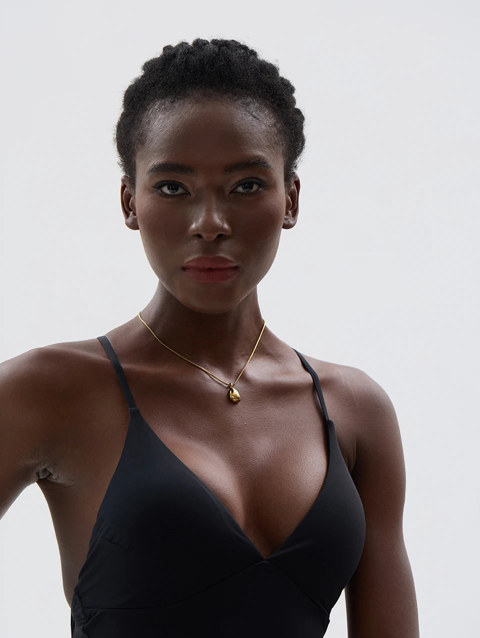 Geometric necklace in gold-plated 316L stainless steel.