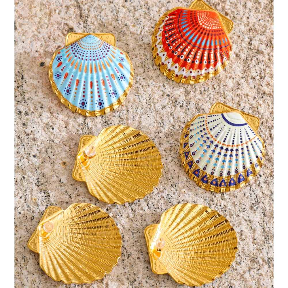 Shell enamel y2k earrings in gold-plated stainless steel with shell and enamel.