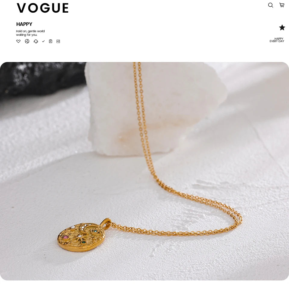 Cubic zirconia star moon necklace in gold-plated stainless steel with cubic zirconia.
