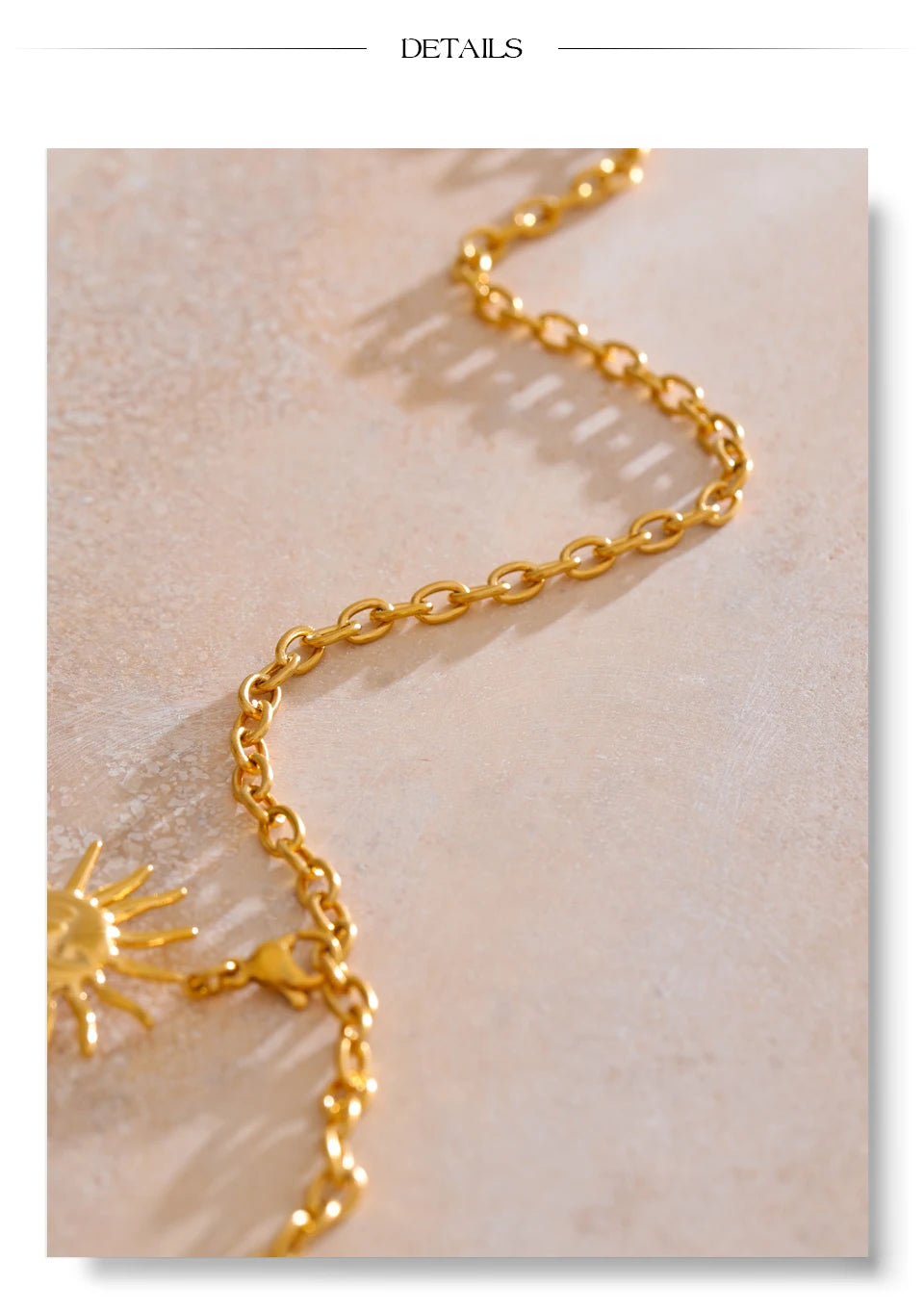 Sun geometric chain necklace in 18K gold-plated stainless steel.