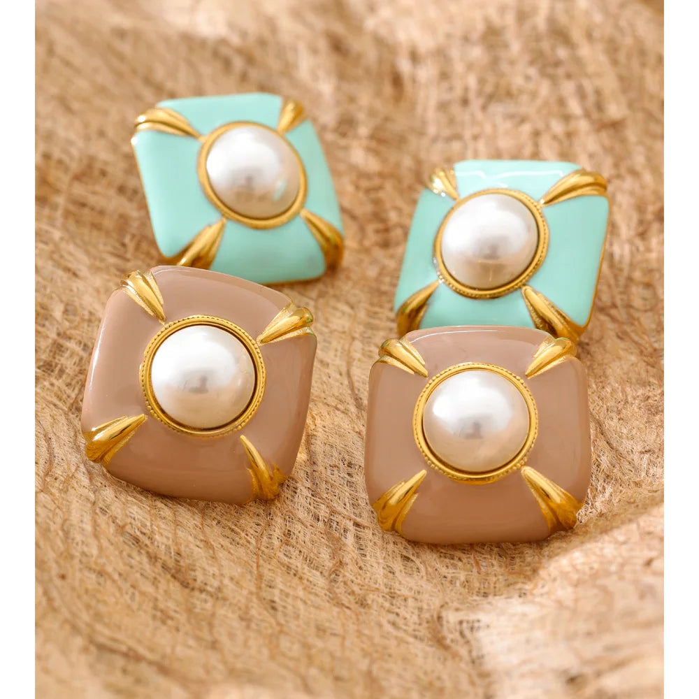 Pearl enamel multi-color earrings in gold-plated stainless steel with pearl and enamel.