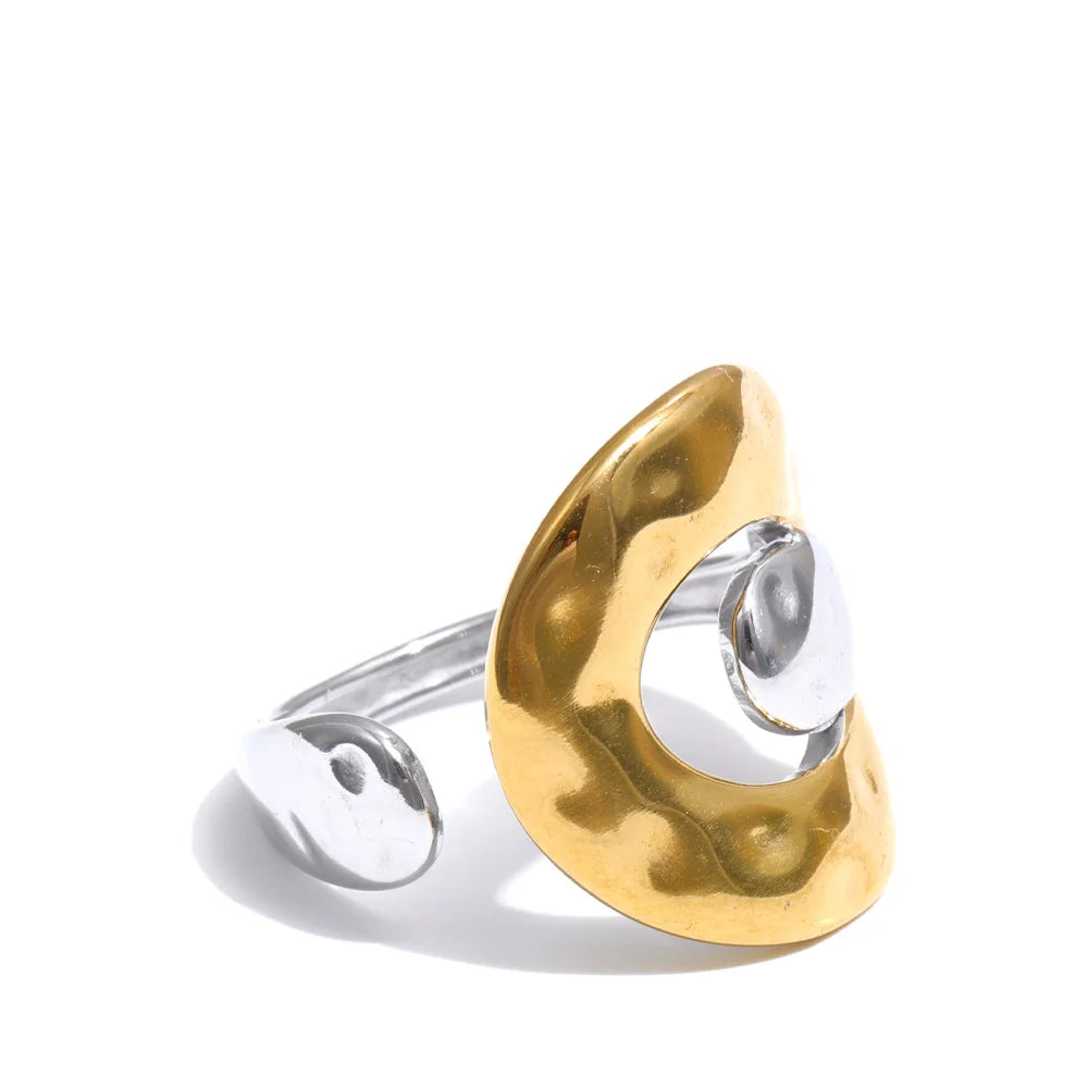 Geometric ring in 18K gold-plated stainless steel.
