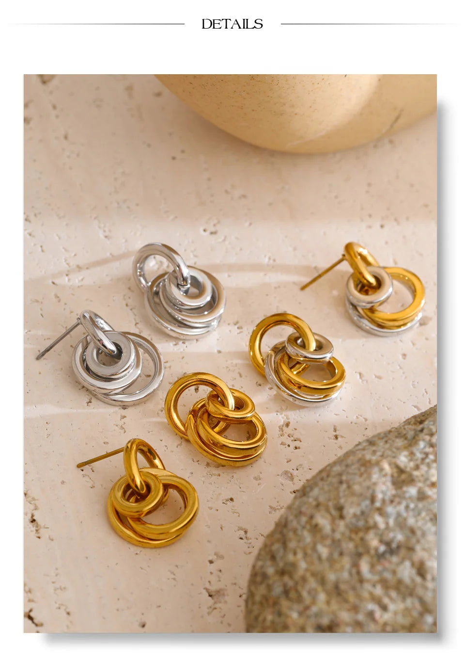 Geometric earrings in gold-plated stainless steel.