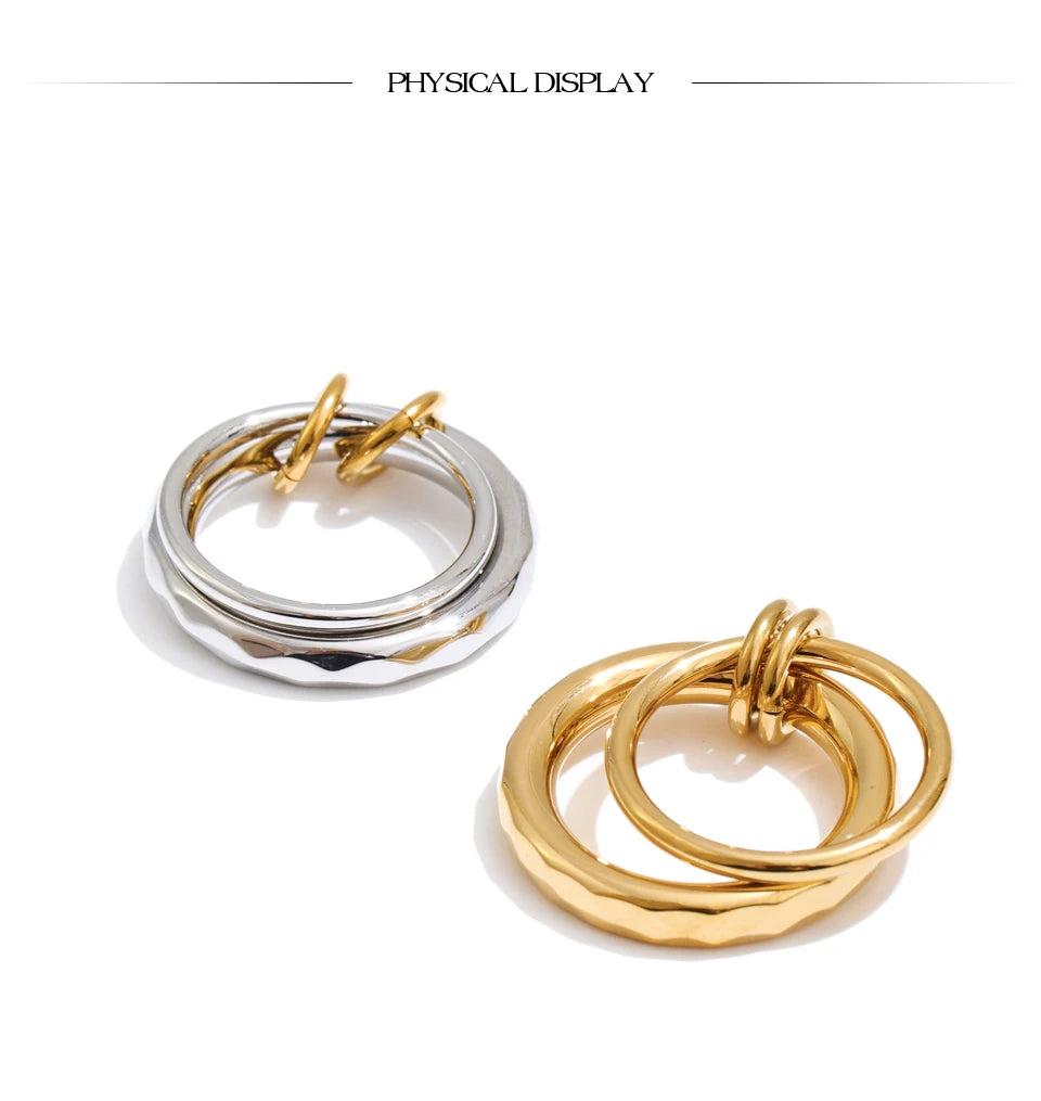 Geometric ring in 18K gold-plated stainless steel.