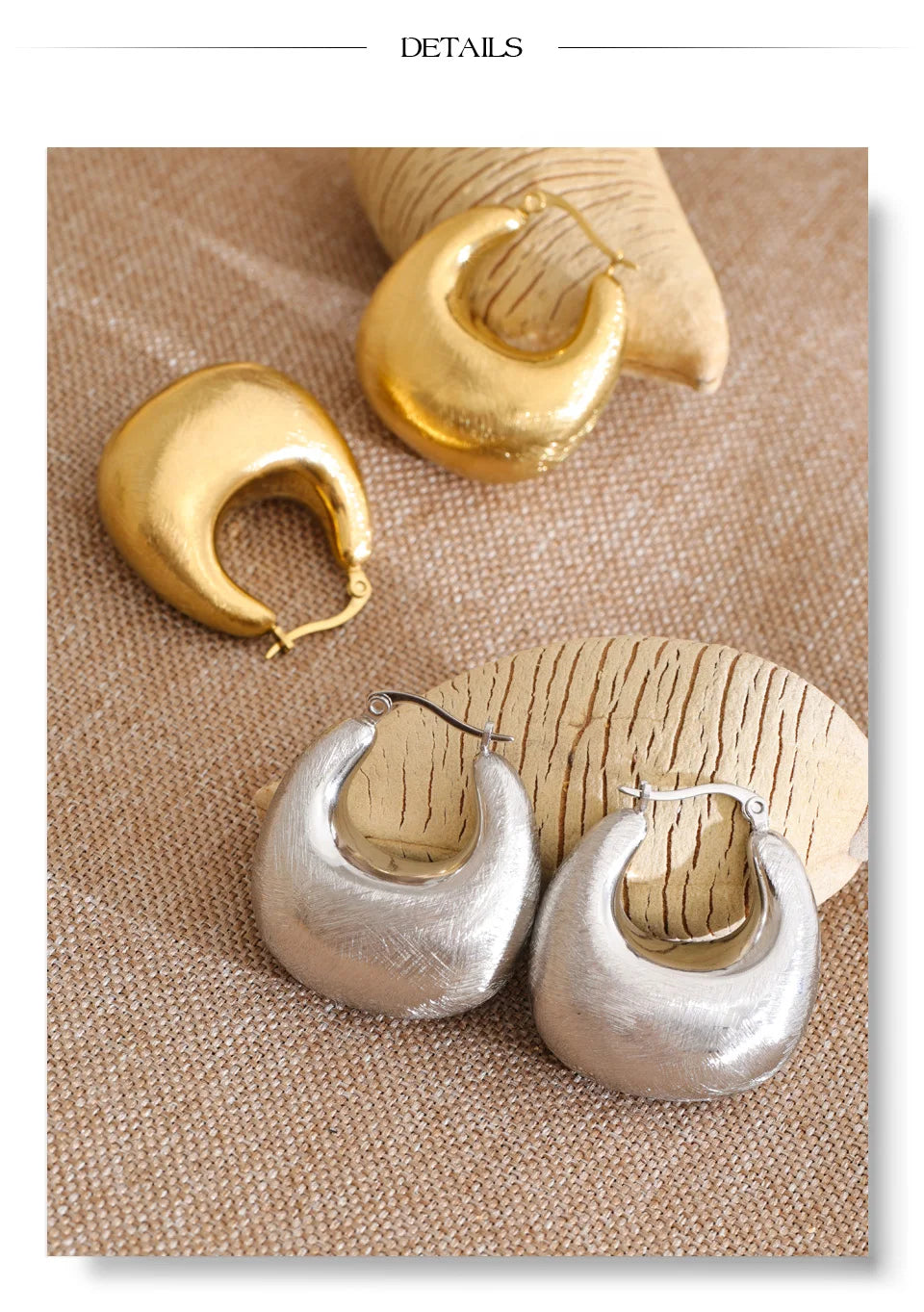 Geometric earrings in gold-plated stainless steel.