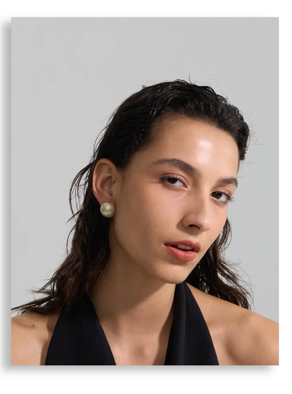 Pearl Geometric Earrings — Gold-Plated Stainless Steel with Pearl · PS1659