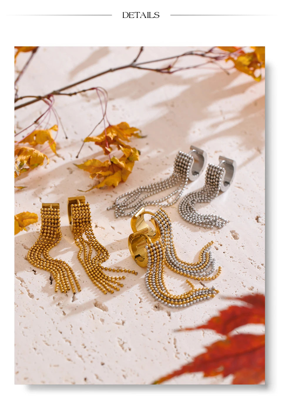 Geometric chain earrings in gold-plated stainless steel.