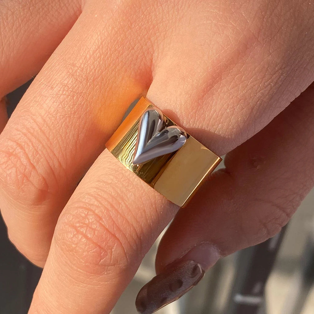 Geometric Heart Ring Stack — Stainless Steel · PS235