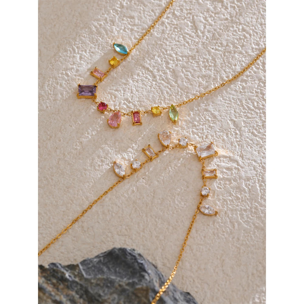 White cubic zirconia multi-color necklace in gold-plated stainless steel with cubic zirconia.