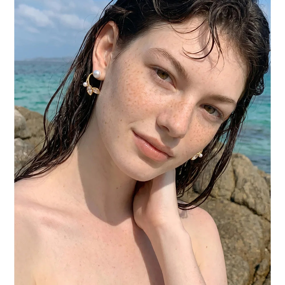 Cubic Zirconia Pearl Geometric Earrings — Gold-Plated Stainless Steel with Pearl and Cubic Zirconia · PS1303