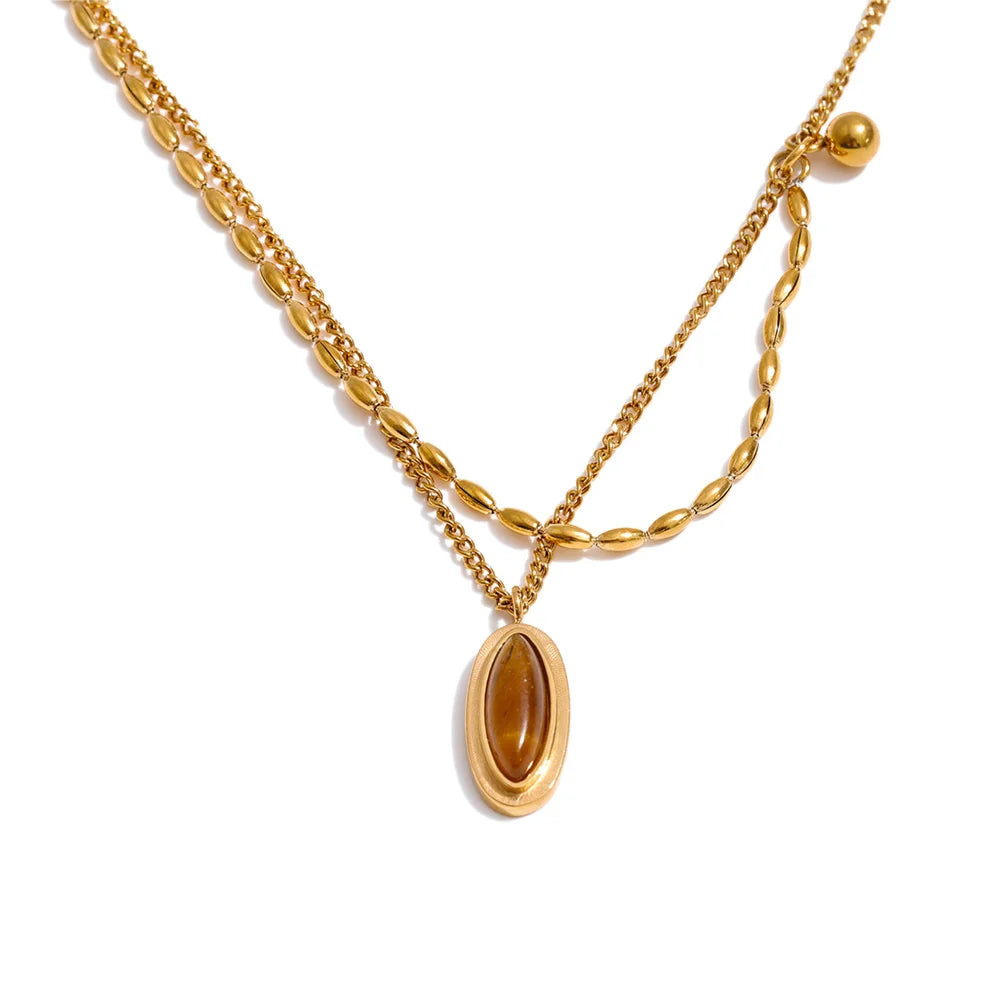 Natural stone geometric chain necklace in gold-plated stainless steel with natural stone.