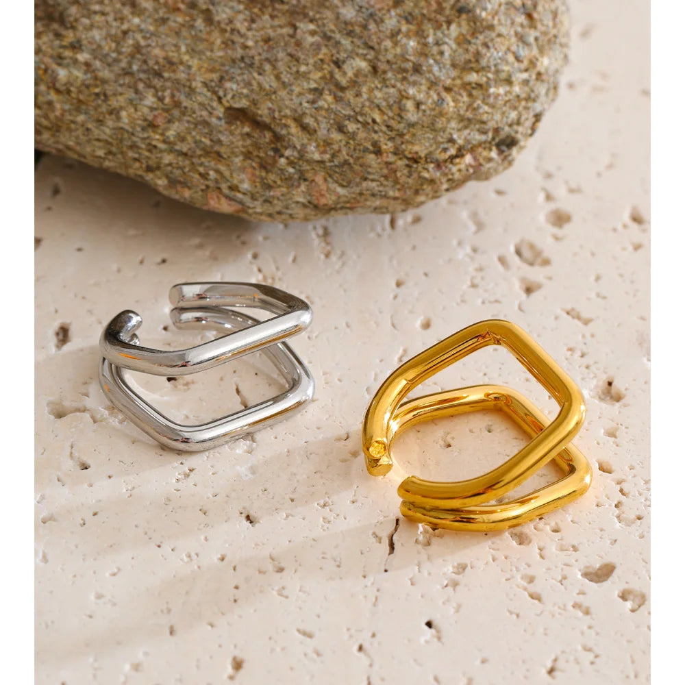 Geometric ring in 18K gold-plated stainless steel.