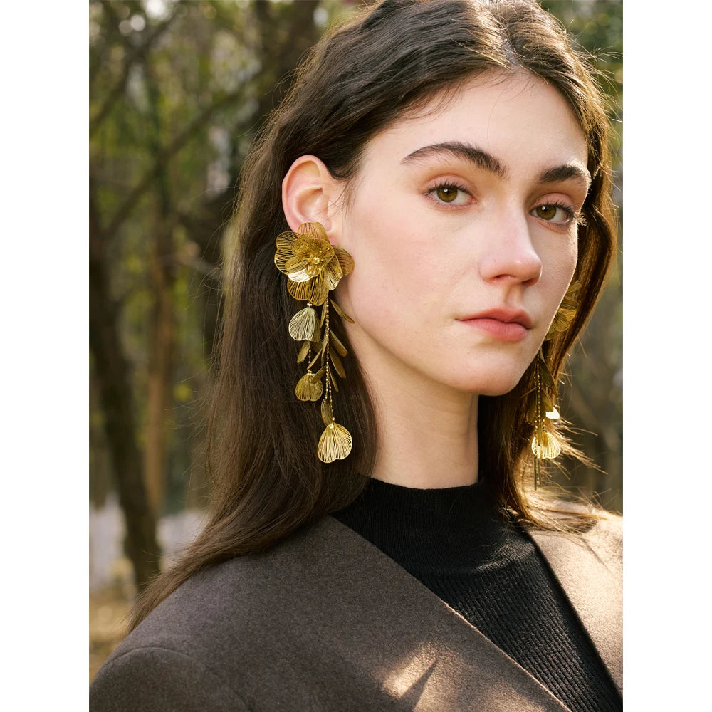 Flower Earrings — Gold-Plated Stainless Steel · PS2148