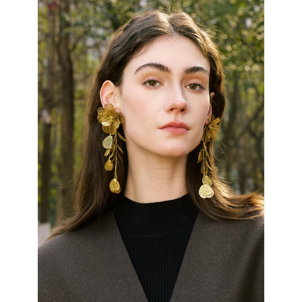Flower Earrings — Gold-Plated Stainless Steel · PS2148