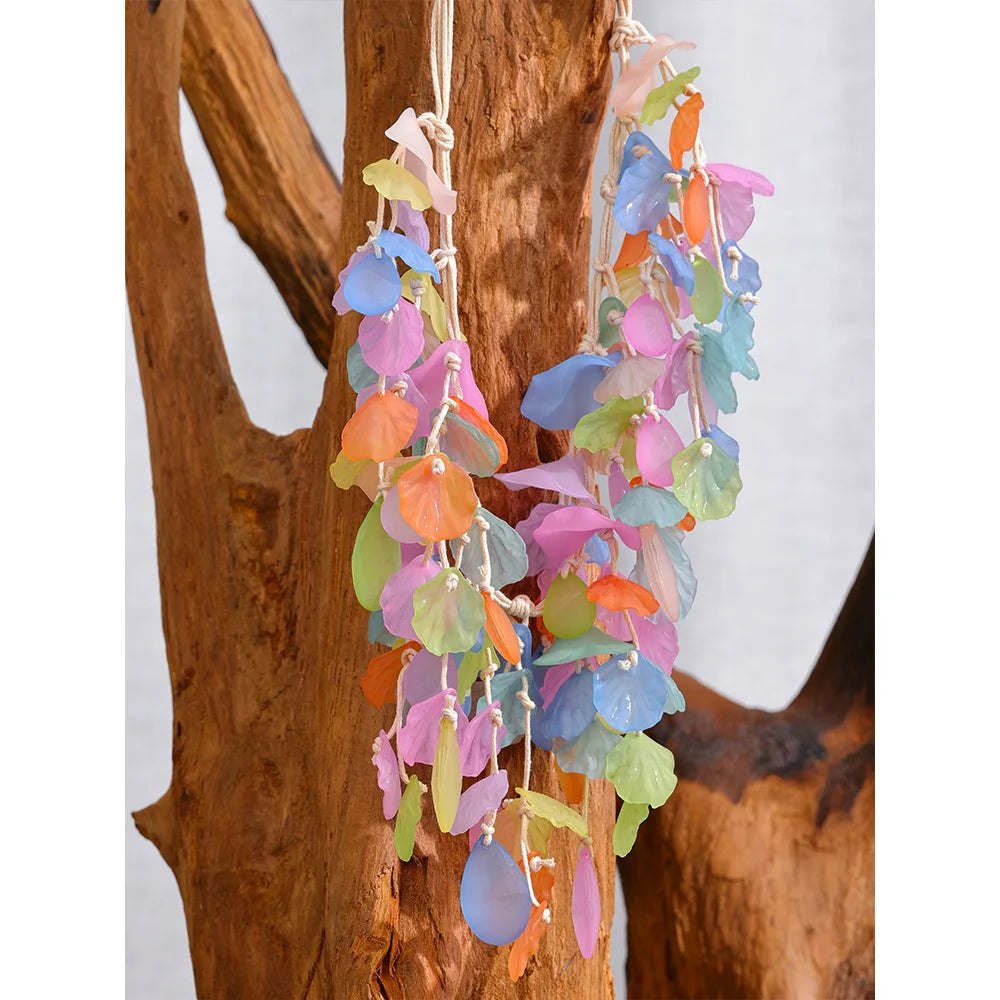 Resin multi-color y2k necklace in gold-plated stainless steel with resin.
