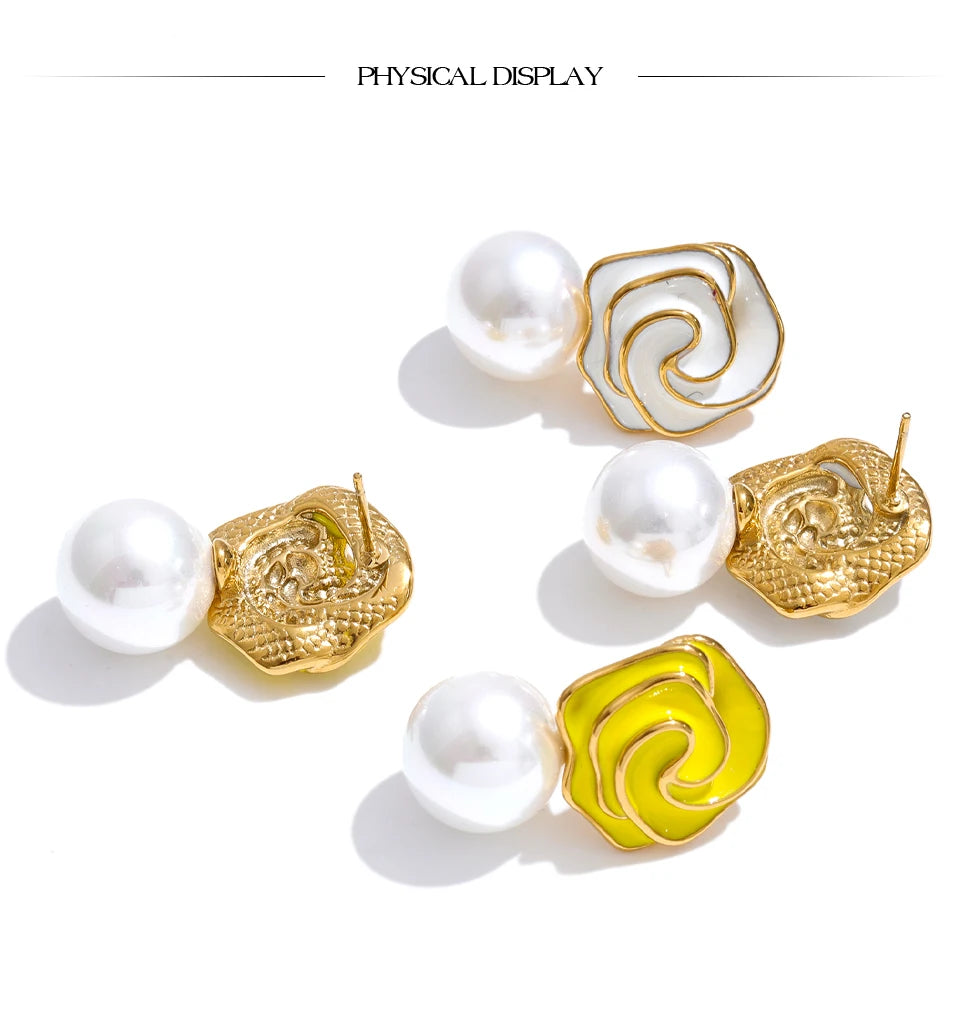White pearl enamel earrings in gold-plated stainless steel with pearl and enamel.