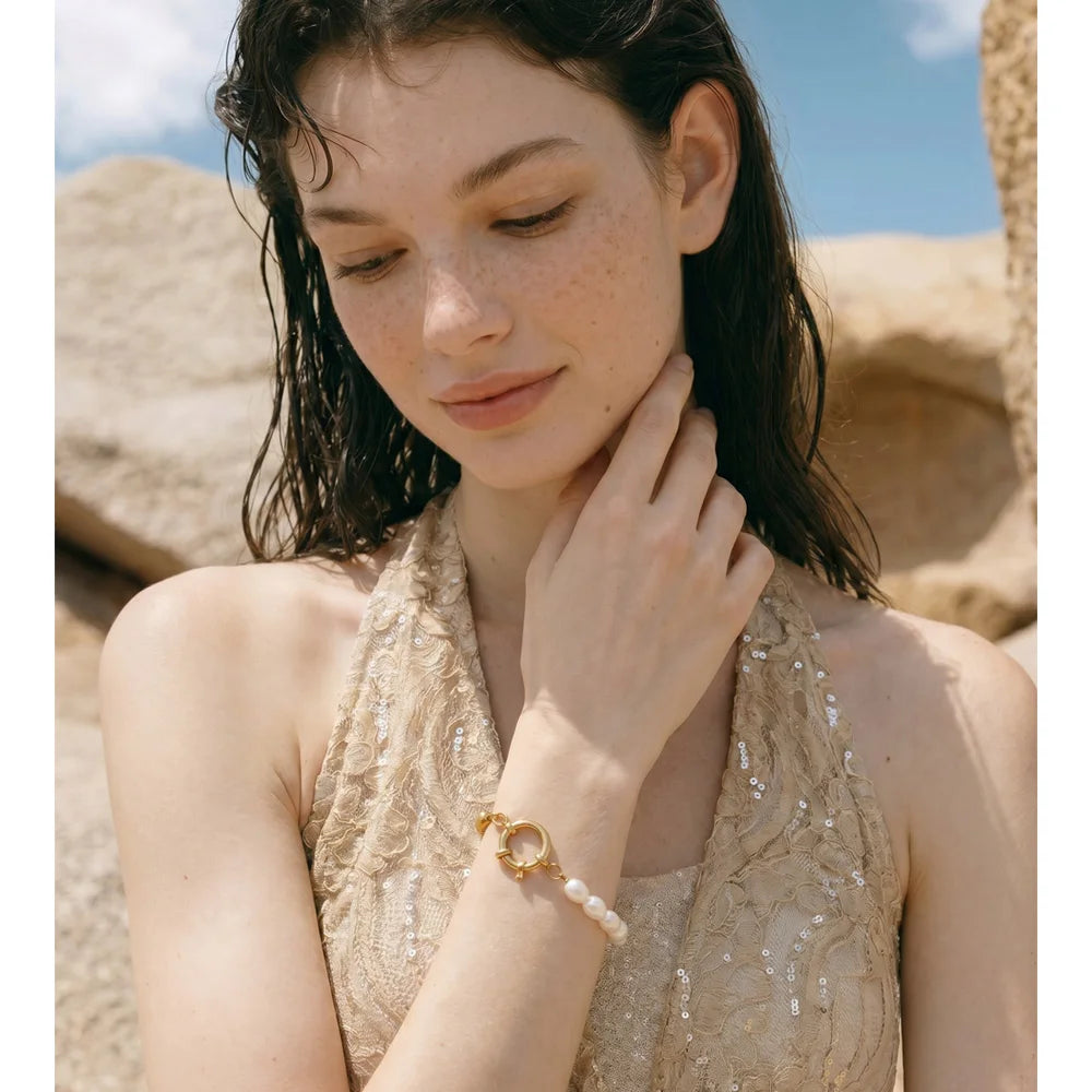 Freshwater Pearl Geometric Bracelet — Gold-Plated Stainless Steel with Freshwater Pearl · PS2057