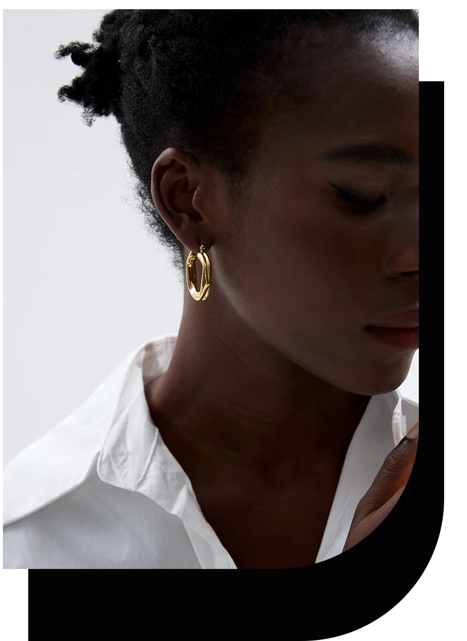 Geometric earrings in gold-plated 316L stainless steel.