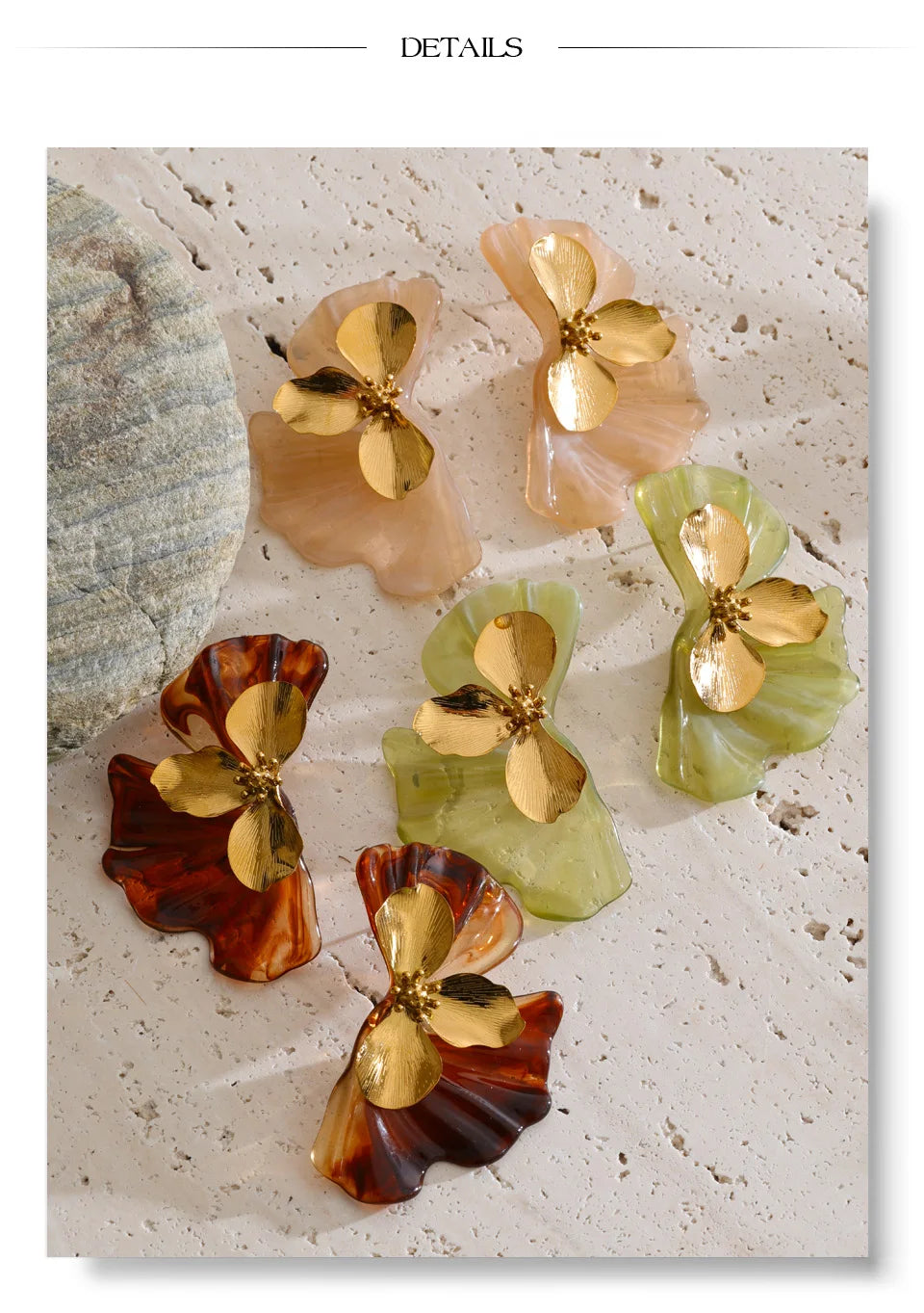 Green resin flower earrings in gold-plated stainless steel with resin.