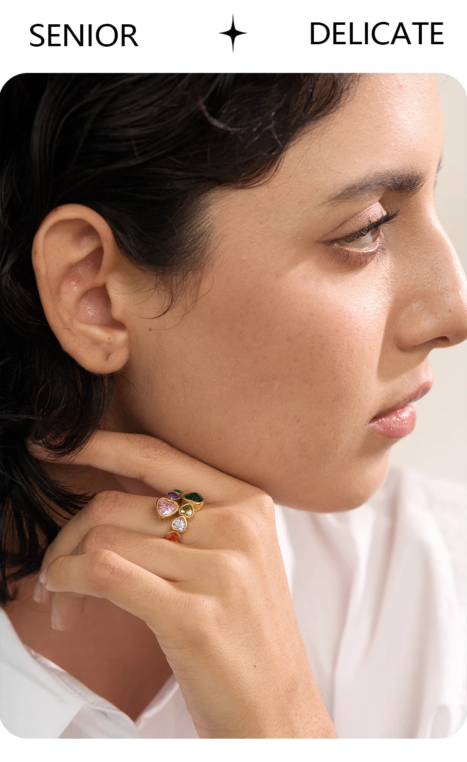 Cubic zirconia heart ring in 18K gold-plated stainless steel with cubic zirconia.