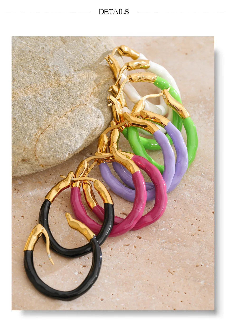 Multi-color y2k geometric earrings in gold-plated stainless steel.