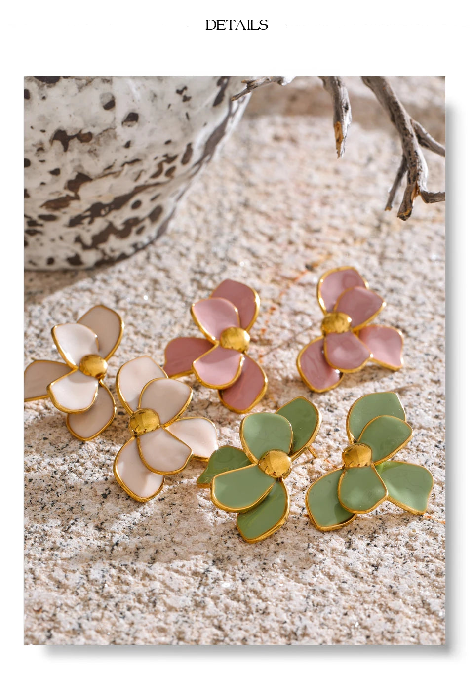 Green enamel flower earrings in gold-plated stainless steel with enamel.