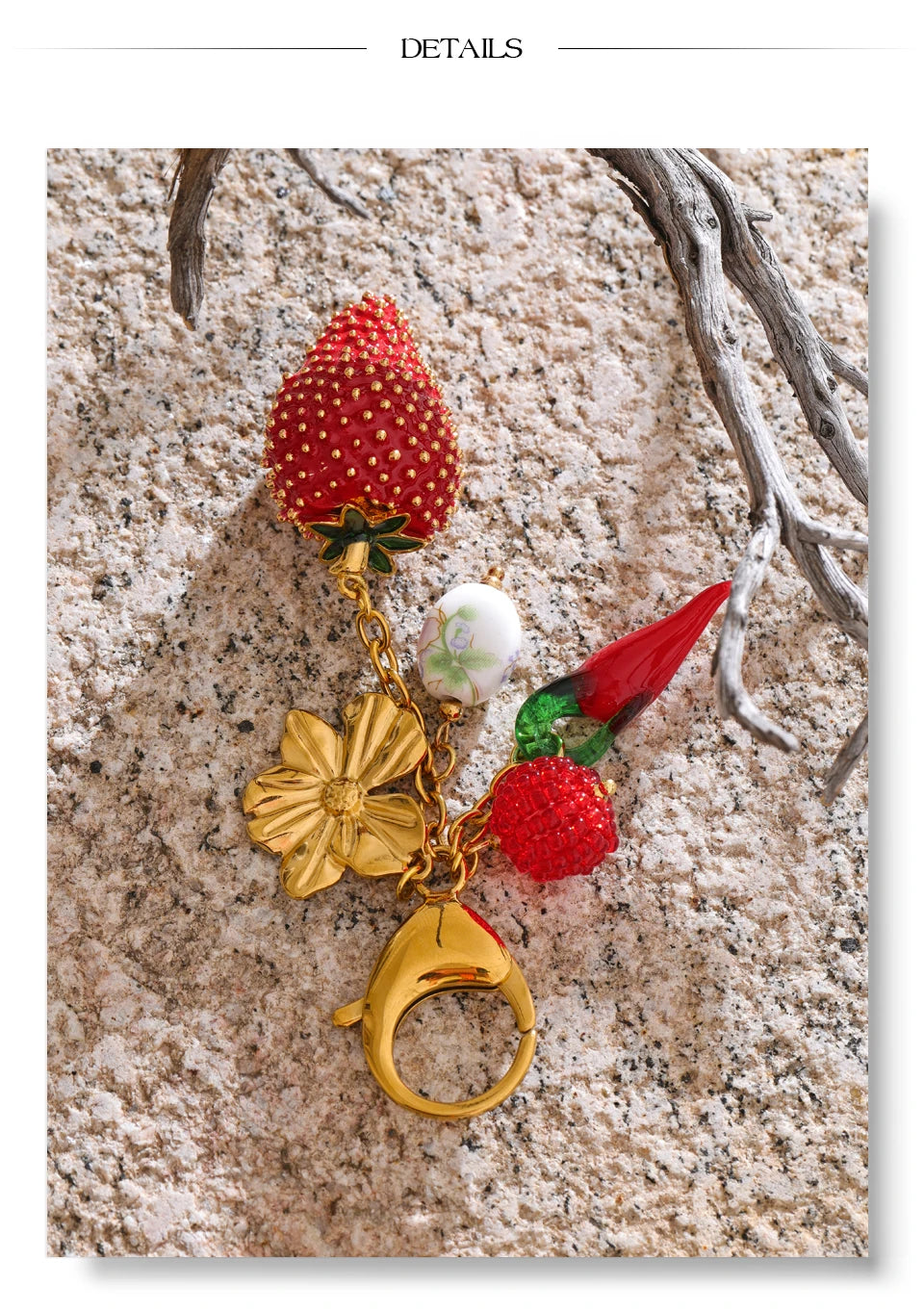 Red resin enamel necklace in gold-plated stainless steel with resin and enamel.
