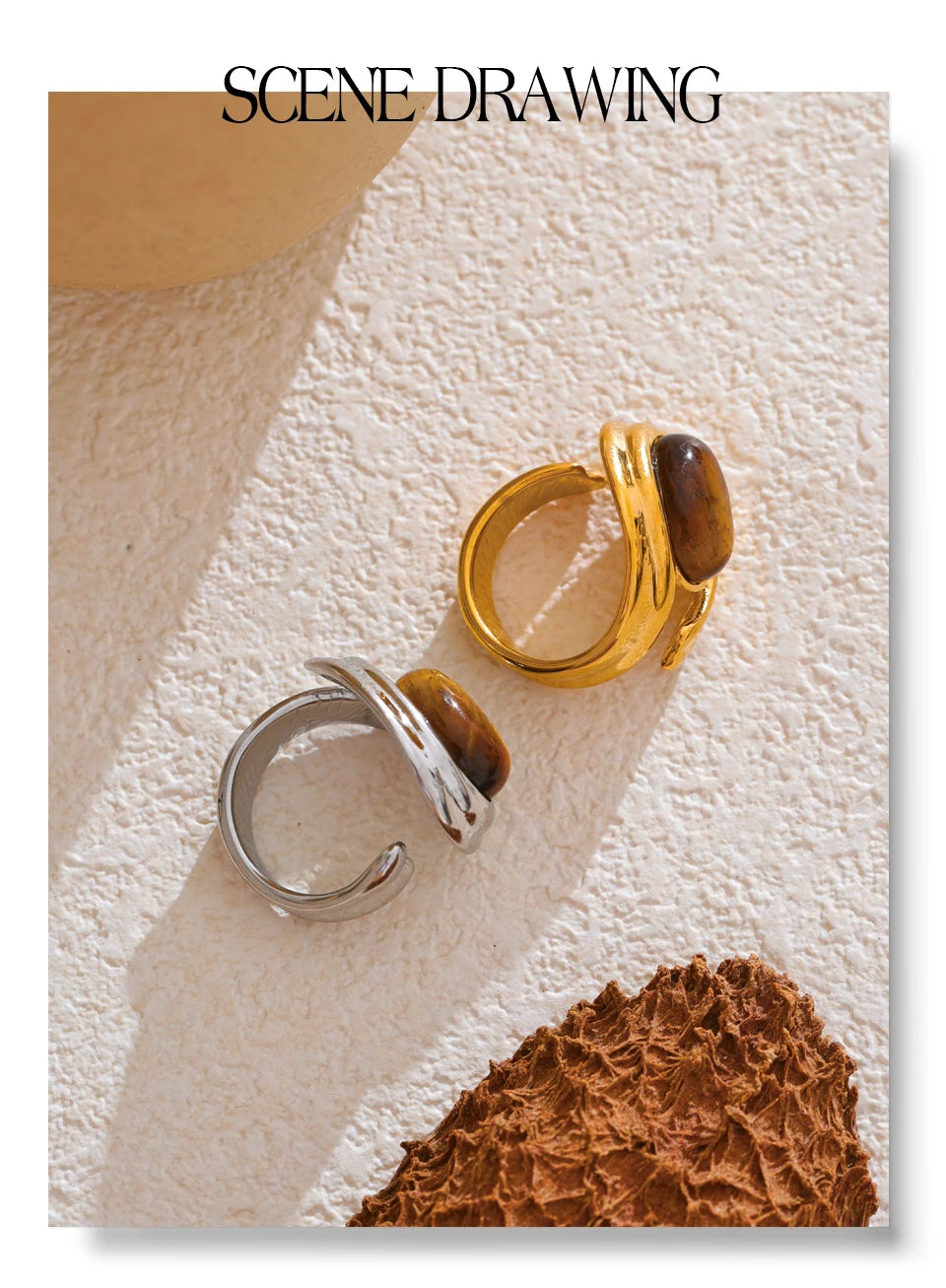 Natural stone geometric ring in gold-plated stainless steel with natural stone.