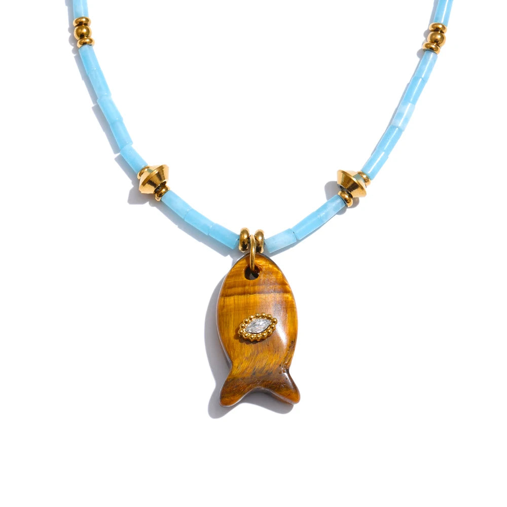 Natural stone geometric necklace in gold-plated stainless steel with natural stone.