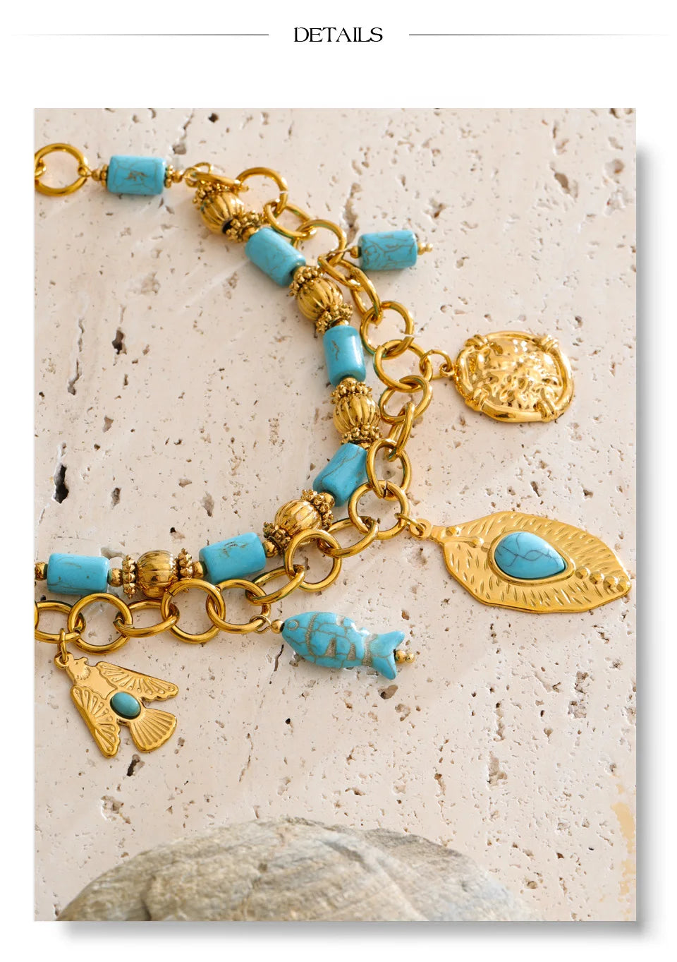 Natural stone geometric necklace in gold-plated stainless steel with natural stone.