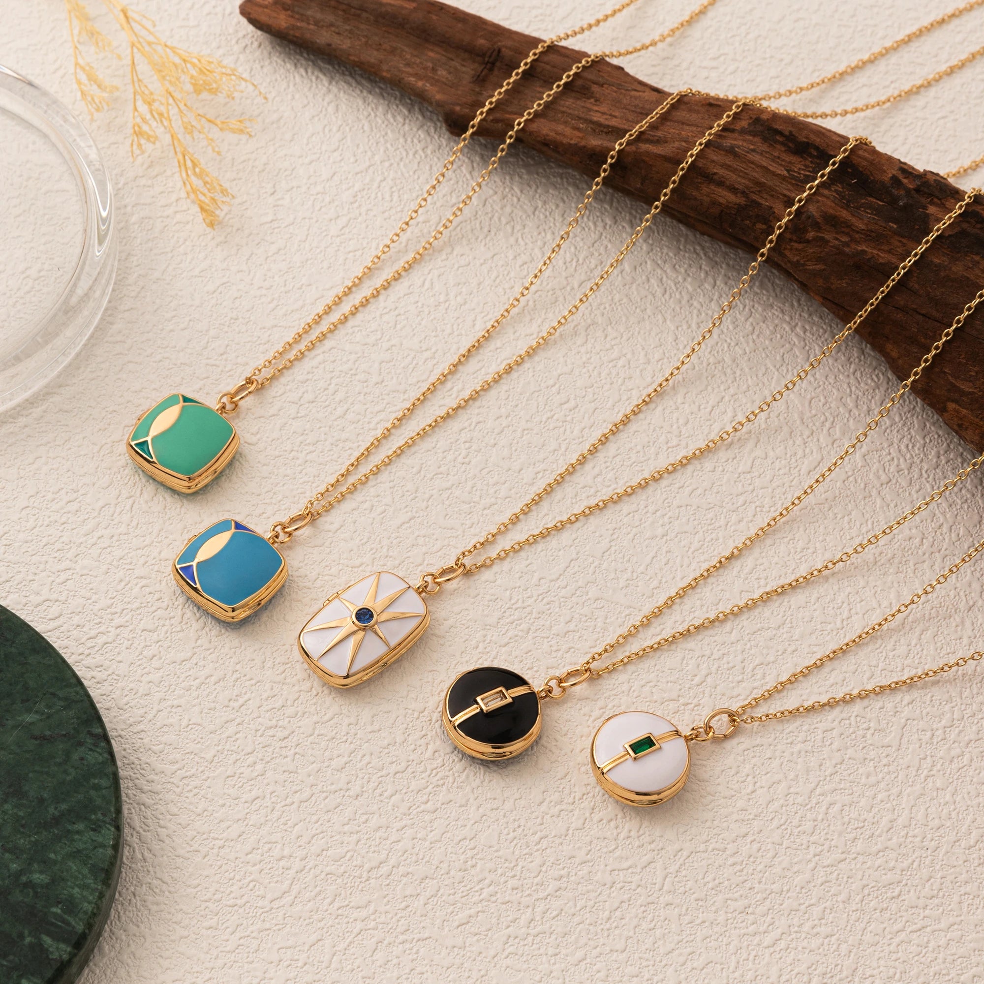 Vintage style round square oval box opening and closing drip oil spring and summer color photo album gift 2025 trend necklaces