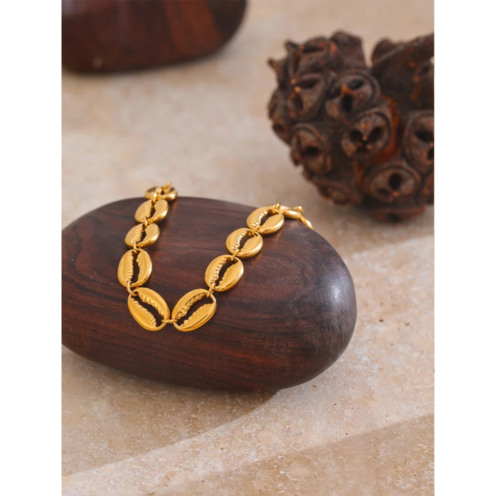 Shell Geometric Bracelet — 18K Gold-Plated Stainless Steel with Shell · PS2299