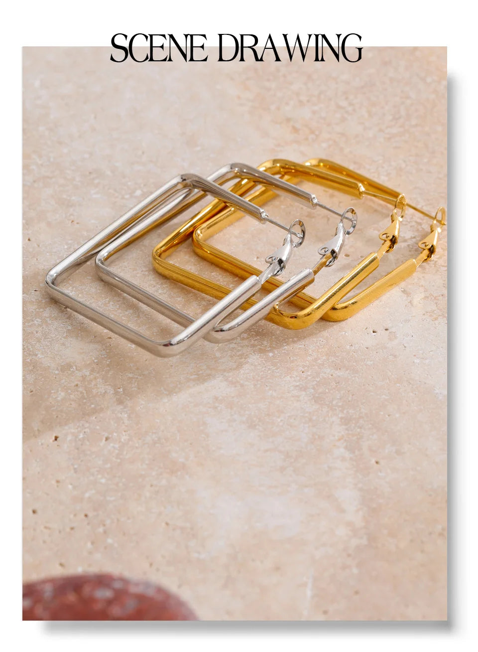Geometric earrings in gold-plated stainless steel.