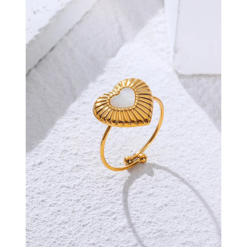 Heart Natural White Shell Vintage Adjustable Ring — 316L Stainless Steel · PS446