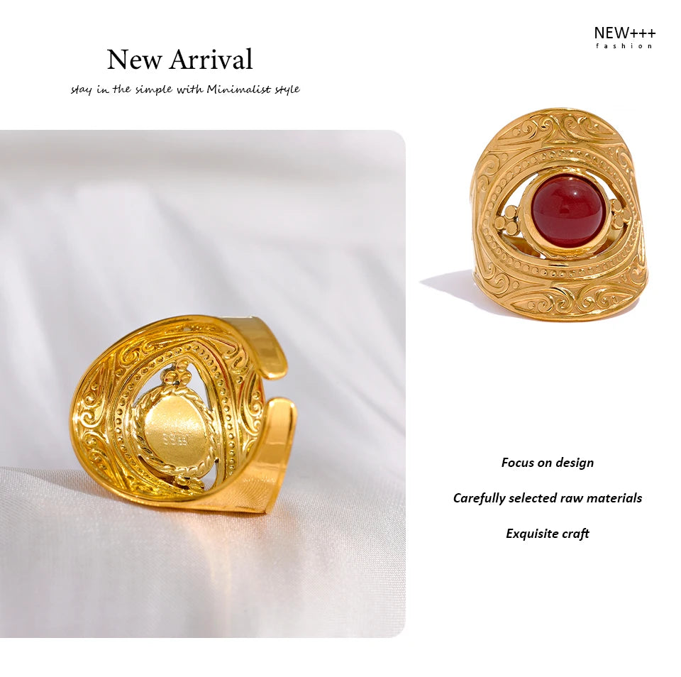 Red natural stone vintage ring in gold-plated stainless steel with natural stone.