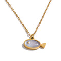 Shell geometric necklace in gold-plated stainless steel with shell.