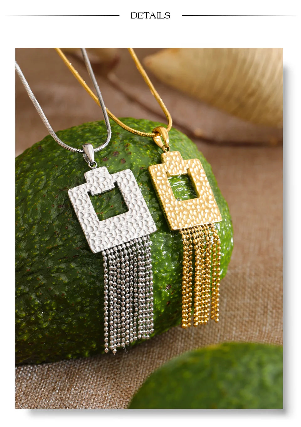 Geometric chain earrings in stainless steel.