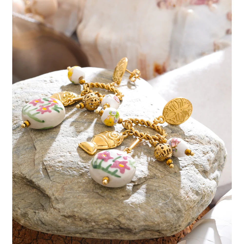 Flower Earrings — Gold-Plated Stainless Steel · PS1661