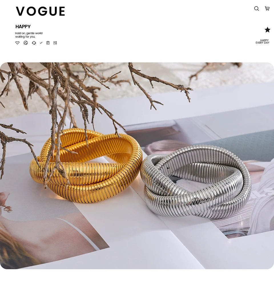 Geometric bracelet in gold-plated 316L stainless steel.