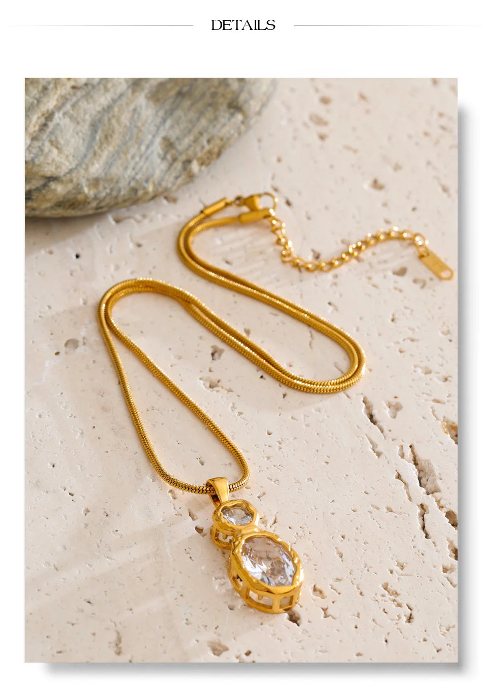 Cubic zirconia geometric necklace in gold-plated stainless steel with cubic zirconia.