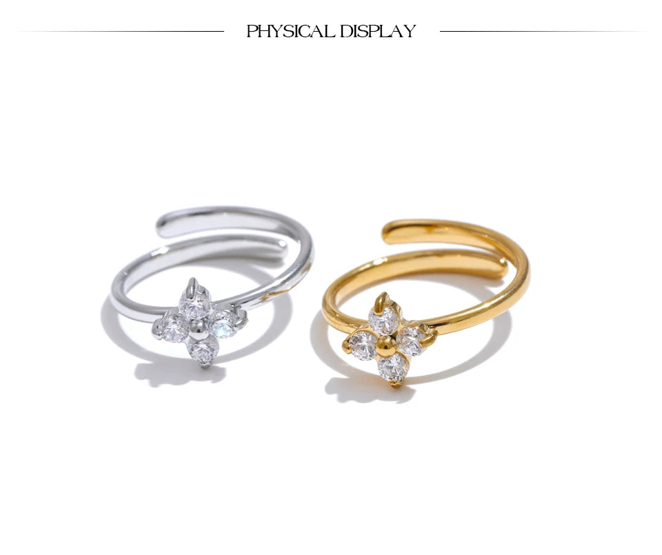 Cubic zirconia flower ring in gold-plated stainless steel with cubic zirconia.