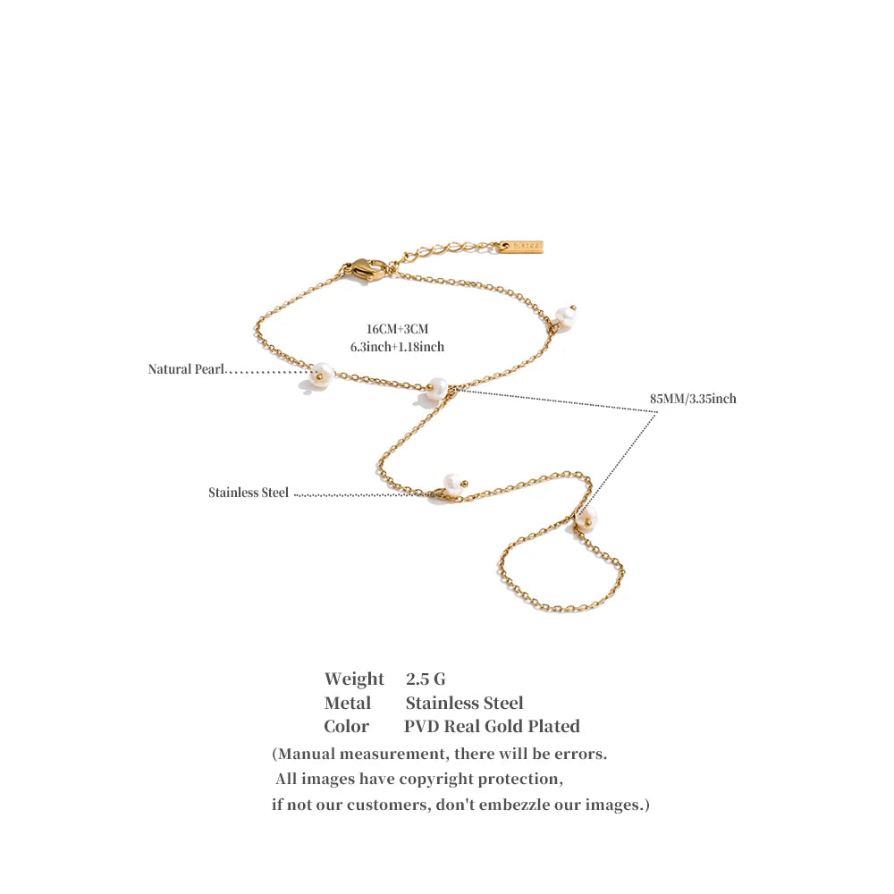 Freshwater Pearl Geometric Chain Bracelet — Gold-Plated Stainless Steel with Freshwater Pearl · PS1068