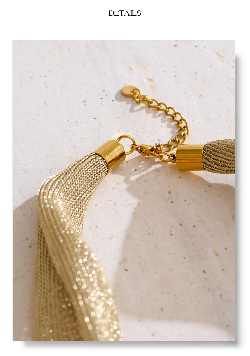 Heart chain necklace in gold-plated stainless steel.
