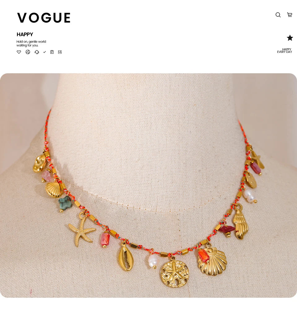 Shell natural stone star necklace in gold-plated stainless steel with natural stone and shell.