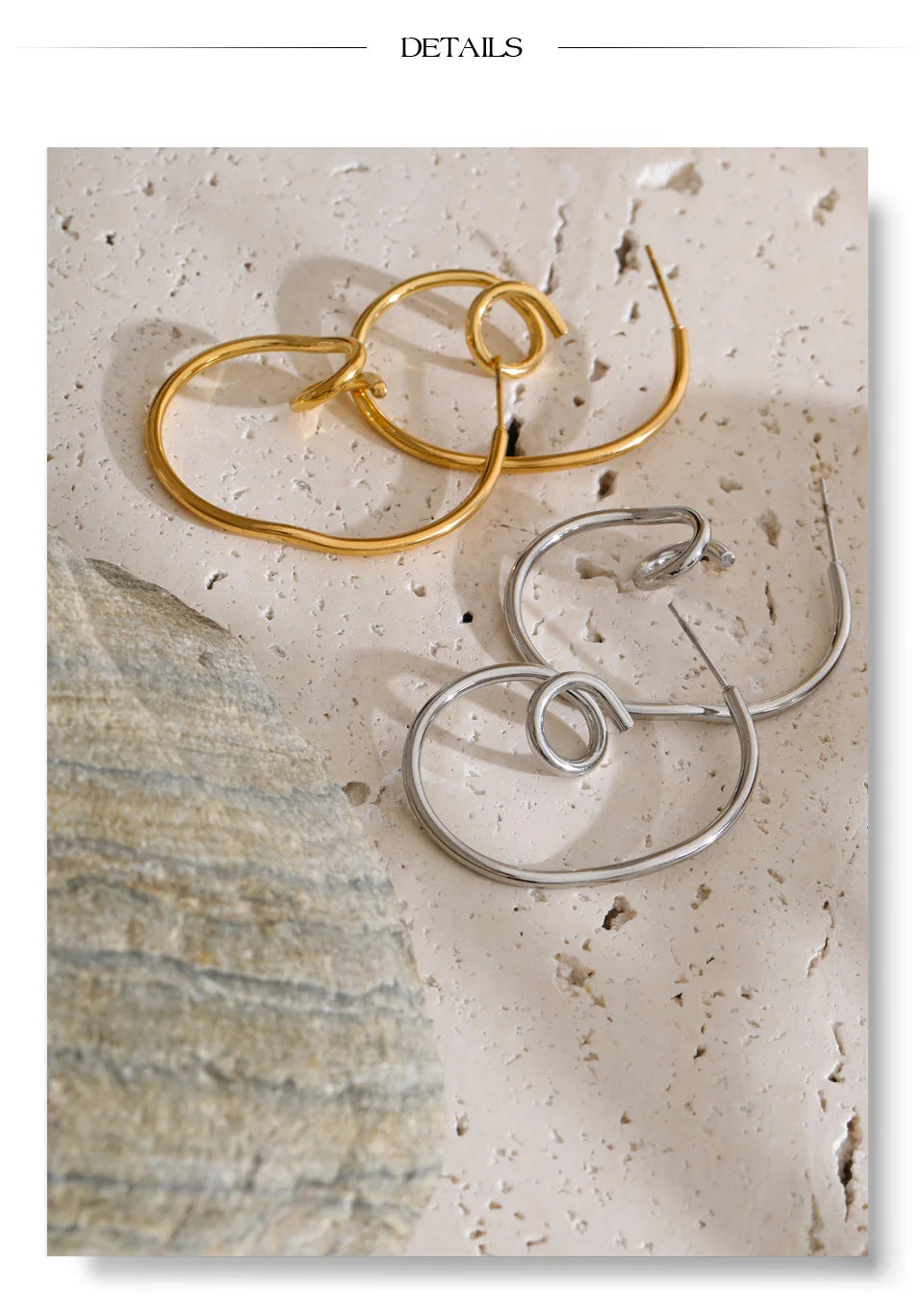 Geometric earrings in gold-plated stainless steel.