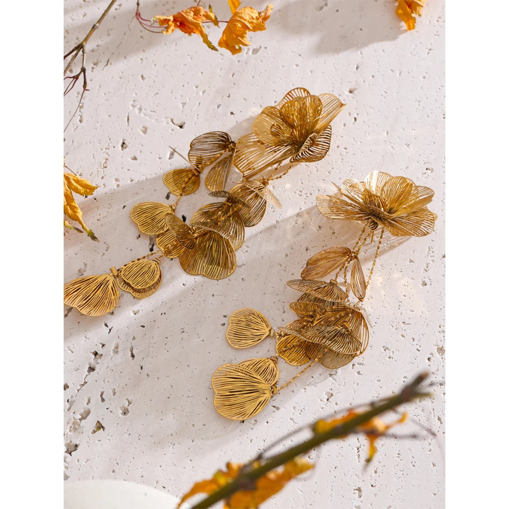 Flower Earrings — Gold-Plated Stainless Steel · PS2148