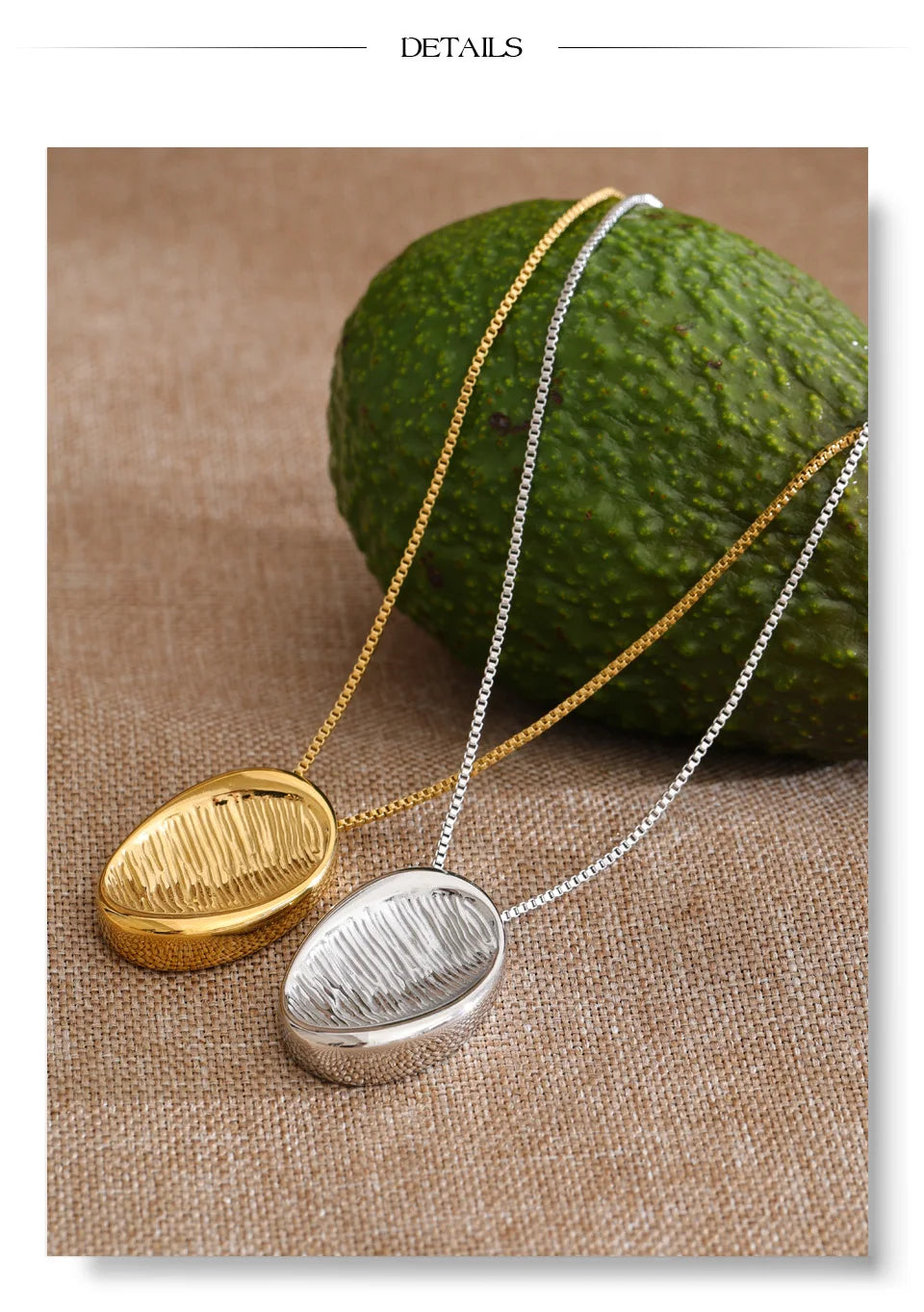 Geometric necklace in gold-plated stainless steel.